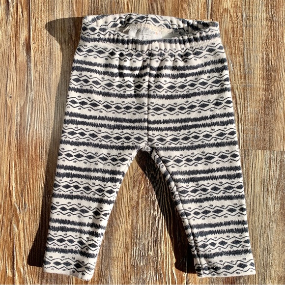 GYMBOREE - Infant Fleece Lined Tights - Picture 1 of 5